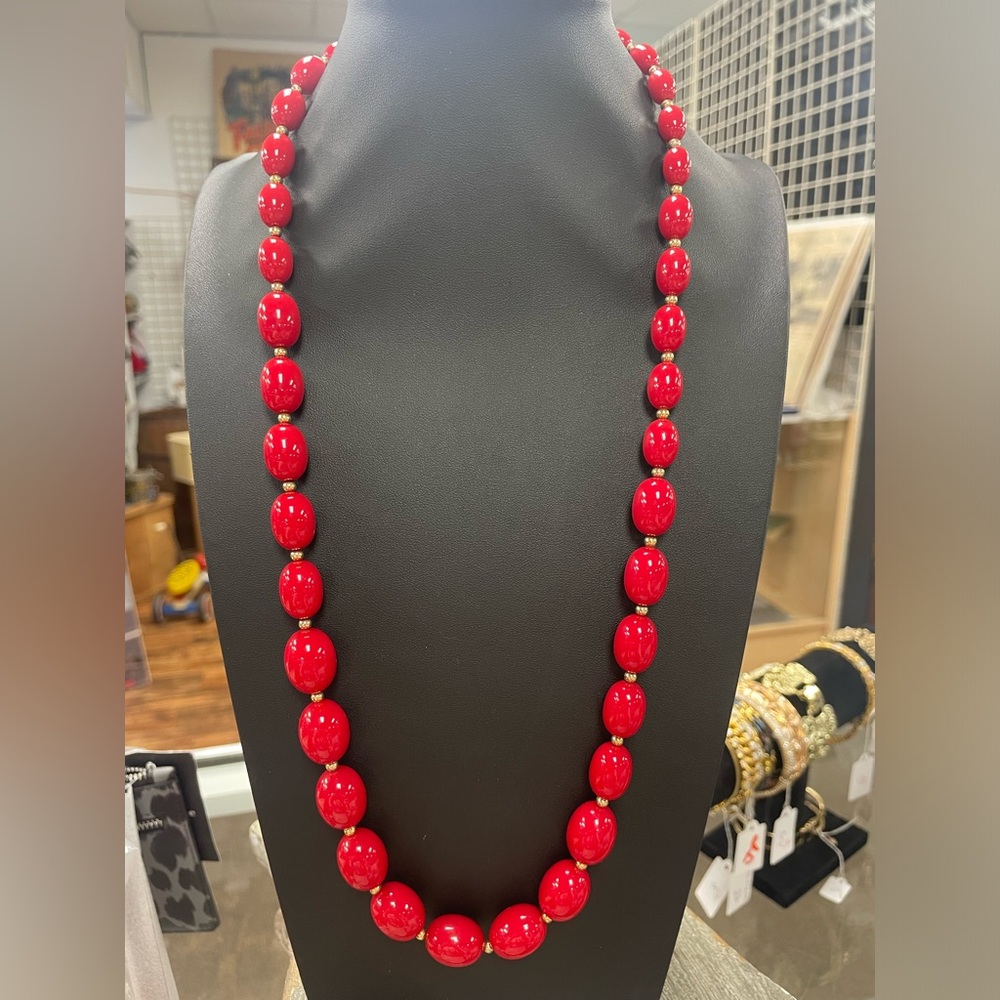 Vintage Monet red necklace